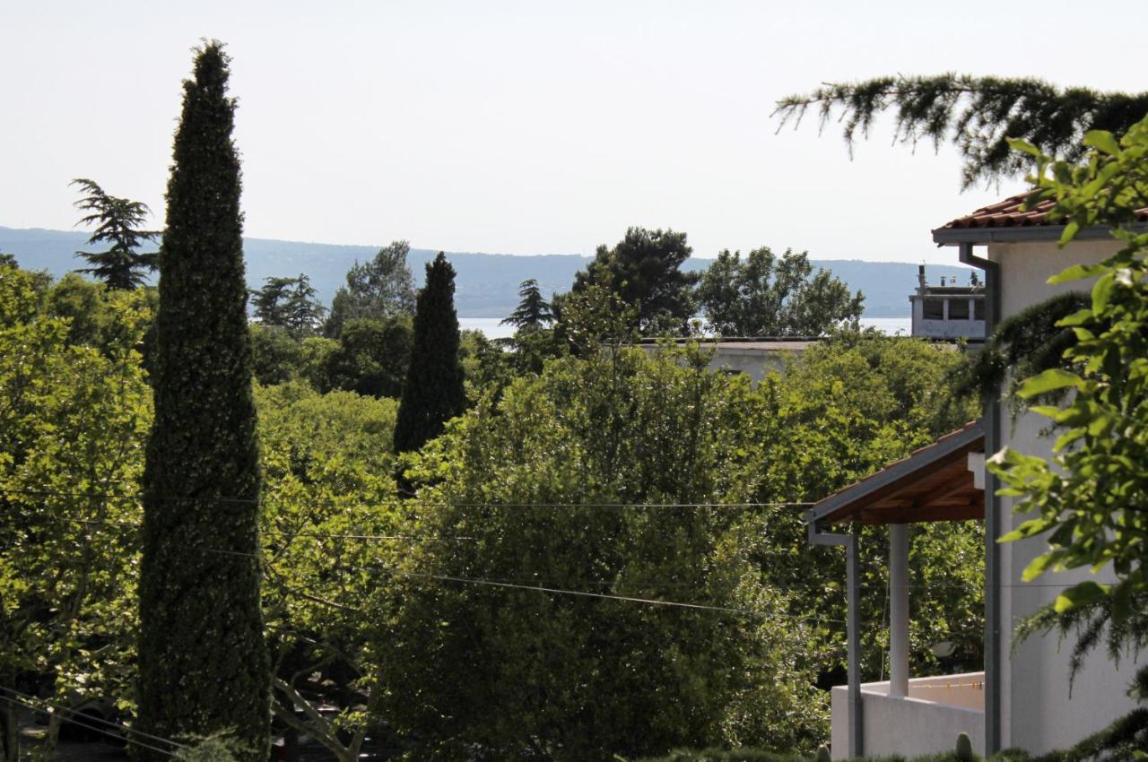 Apartments By The Sea Selce, Crikvenica - 2372 מראה חיצוני תמונה