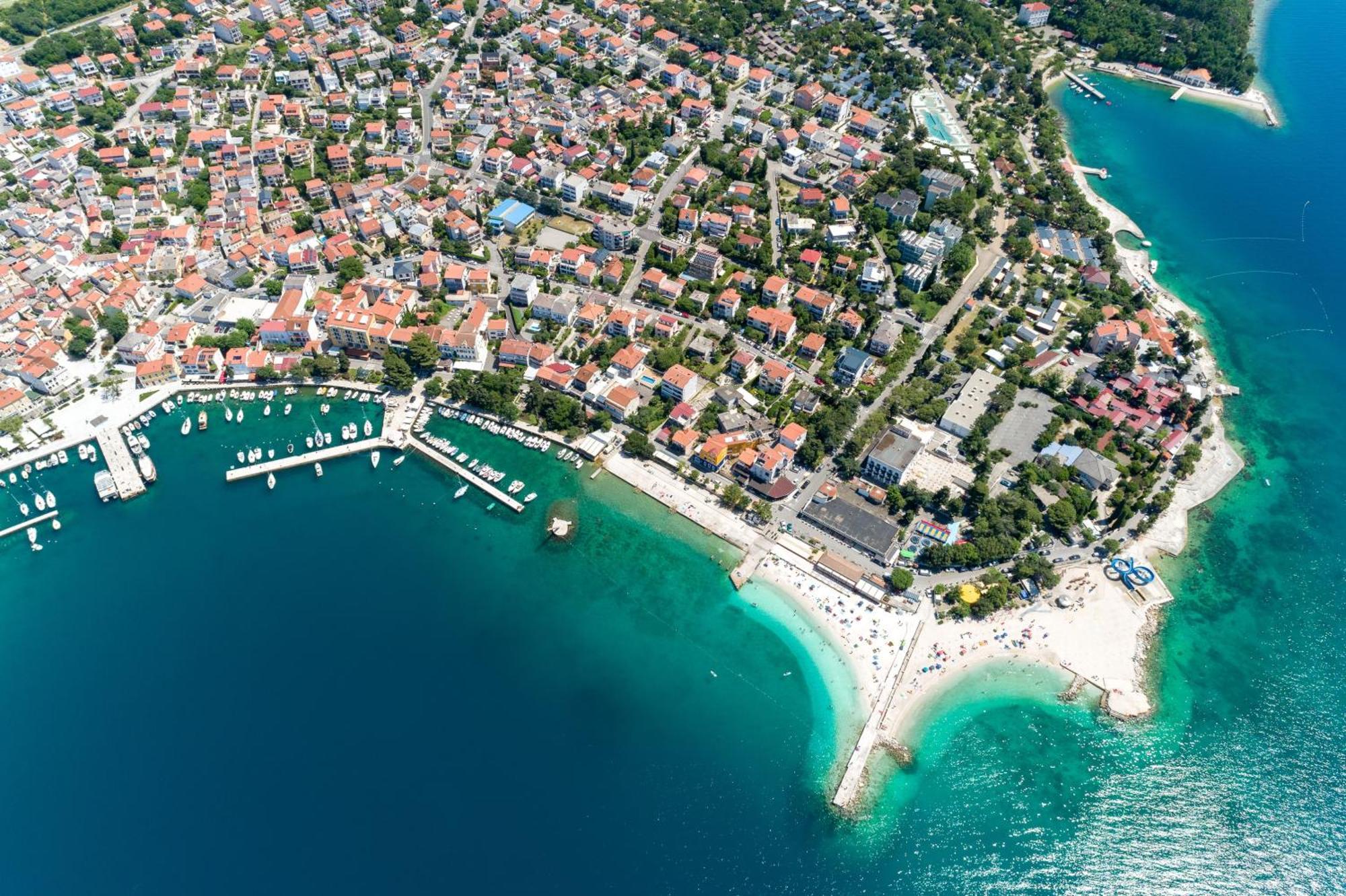 Apartments By The Sea Selce, Crikvenica - 2372 מראה חיצוני תמונה